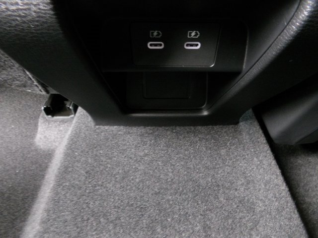 New 2025 Mitsubishi Outlander SE image 21