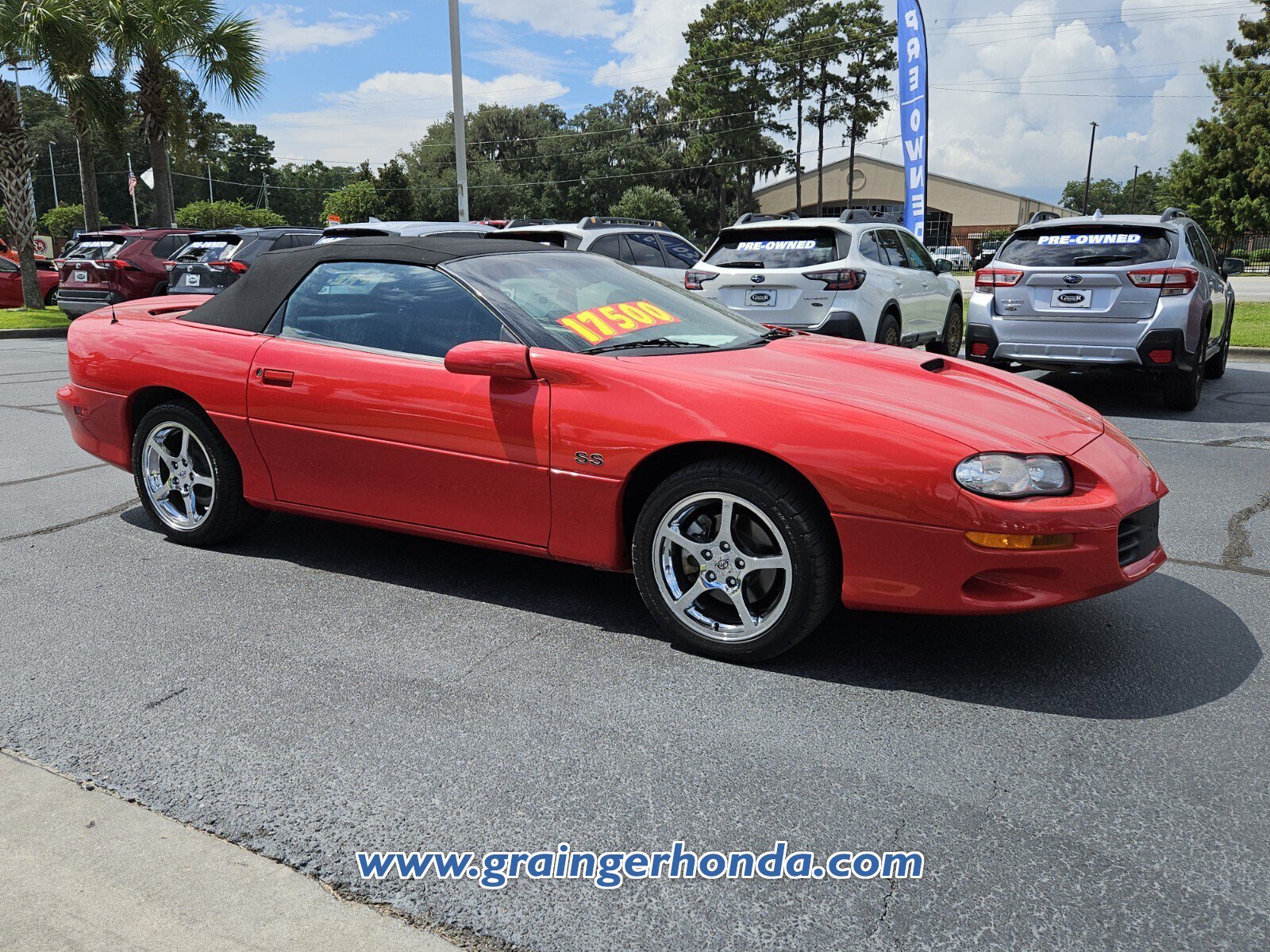 Used 2000 Chevrolet Camaro Z28 w/ SS Performance/Appearance Pkg RWD image 7