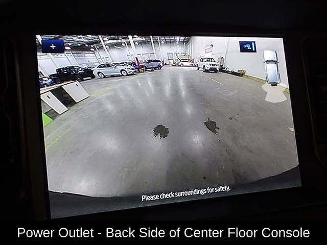 Used 2024 Ford Bronco Badlands image 8