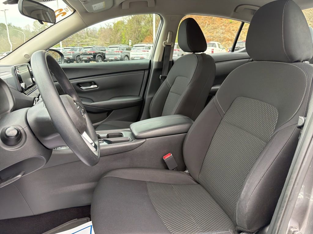 Used 2023 Nissan Sentra S image 9