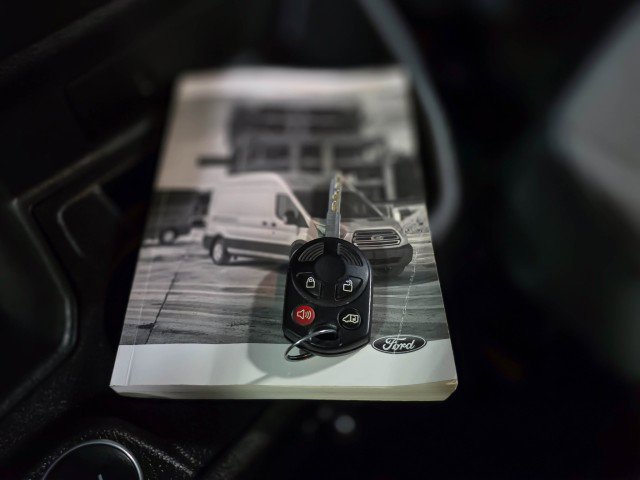 Used 2017 Ford Transit 350 XLT image 36