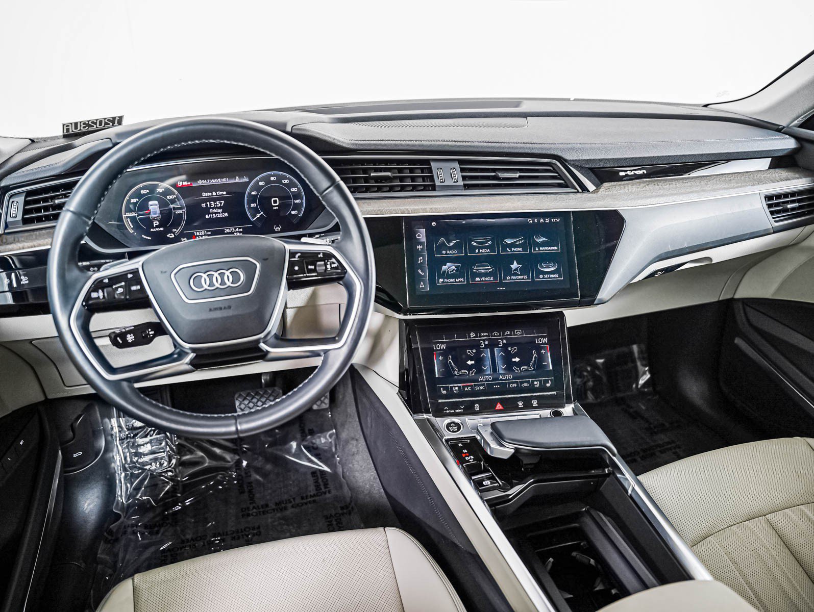 Used 2024 Audi Q8 e-tron Premium Plus w/ Premium Plus Package AWD/4WD image 14
