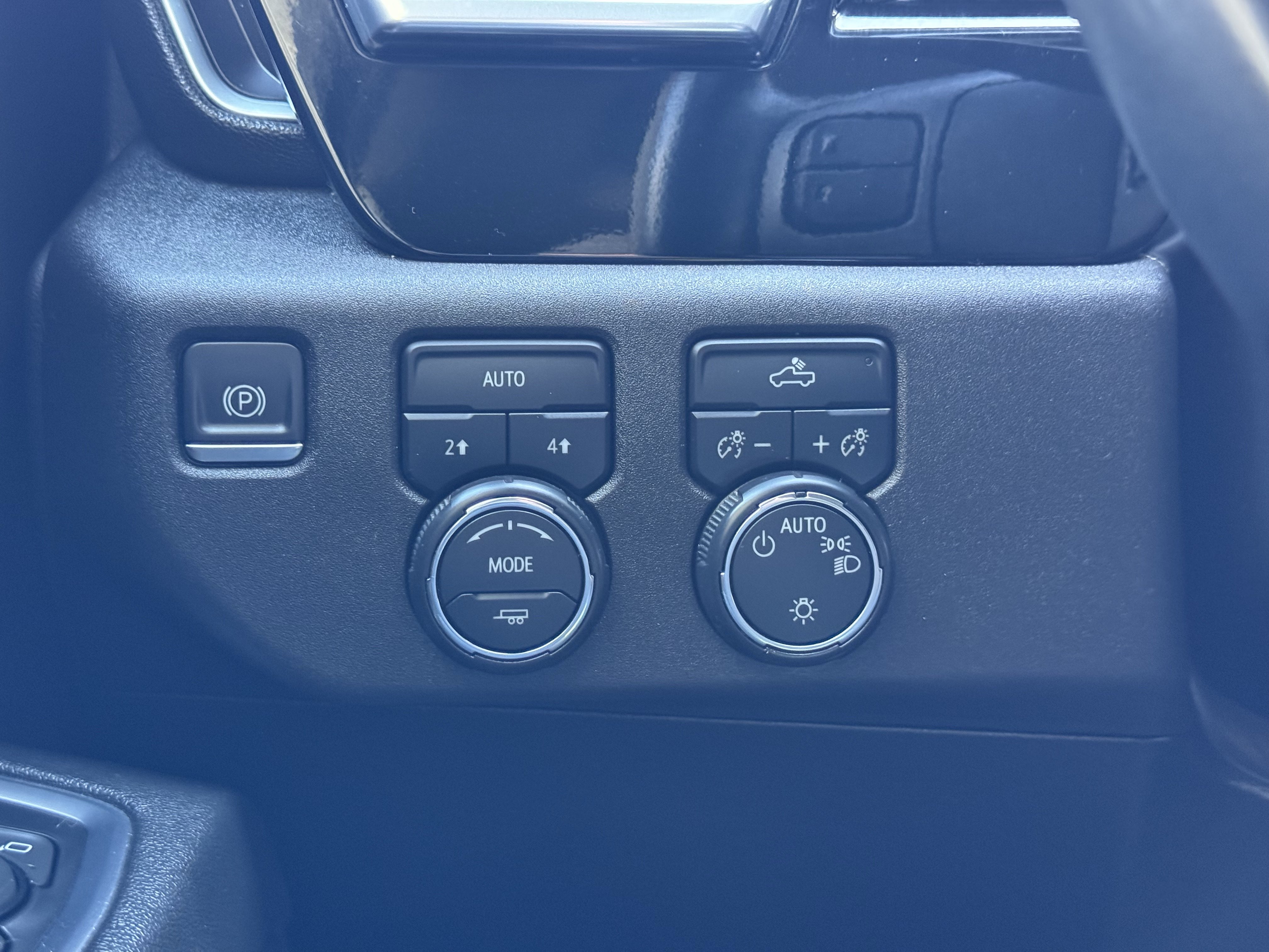Used 2023 Chevrolet Silverado 1500 LT w/ Protection Package AWD/4WD image 30