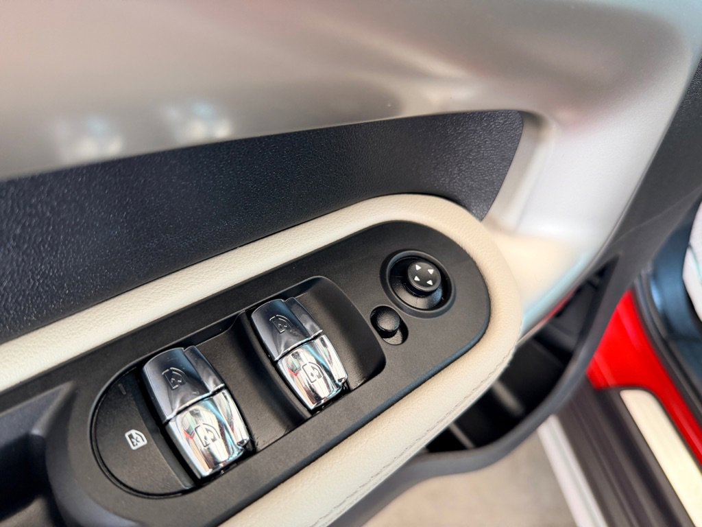 Used 2022 MINI Cooper Countryman S w/ Signature Upholstery Package image 5