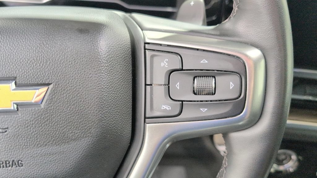 Used 2024 Chevrolet Silverado 1500 LT AWD/4WD image 11