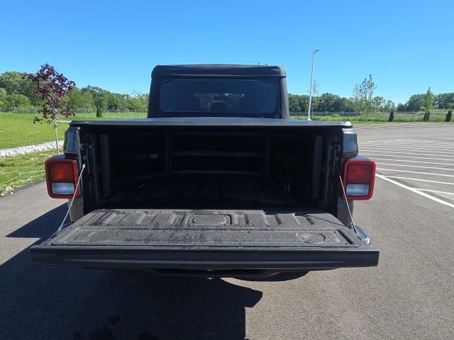 Used 2021 Jeep Gladiator Mojave AWD/4WD image 10