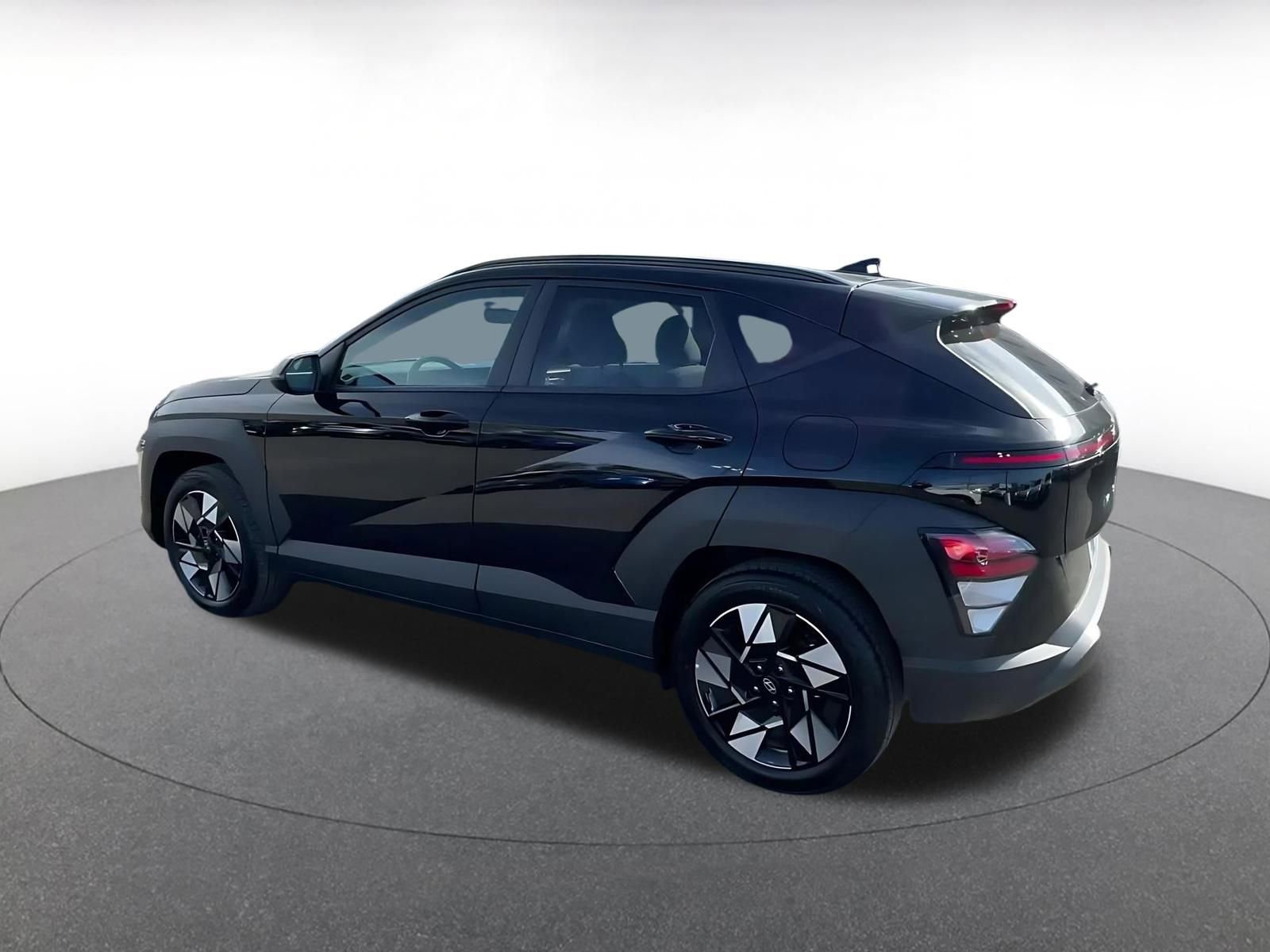 Used 2025 Hyundai Kona SEL image 10