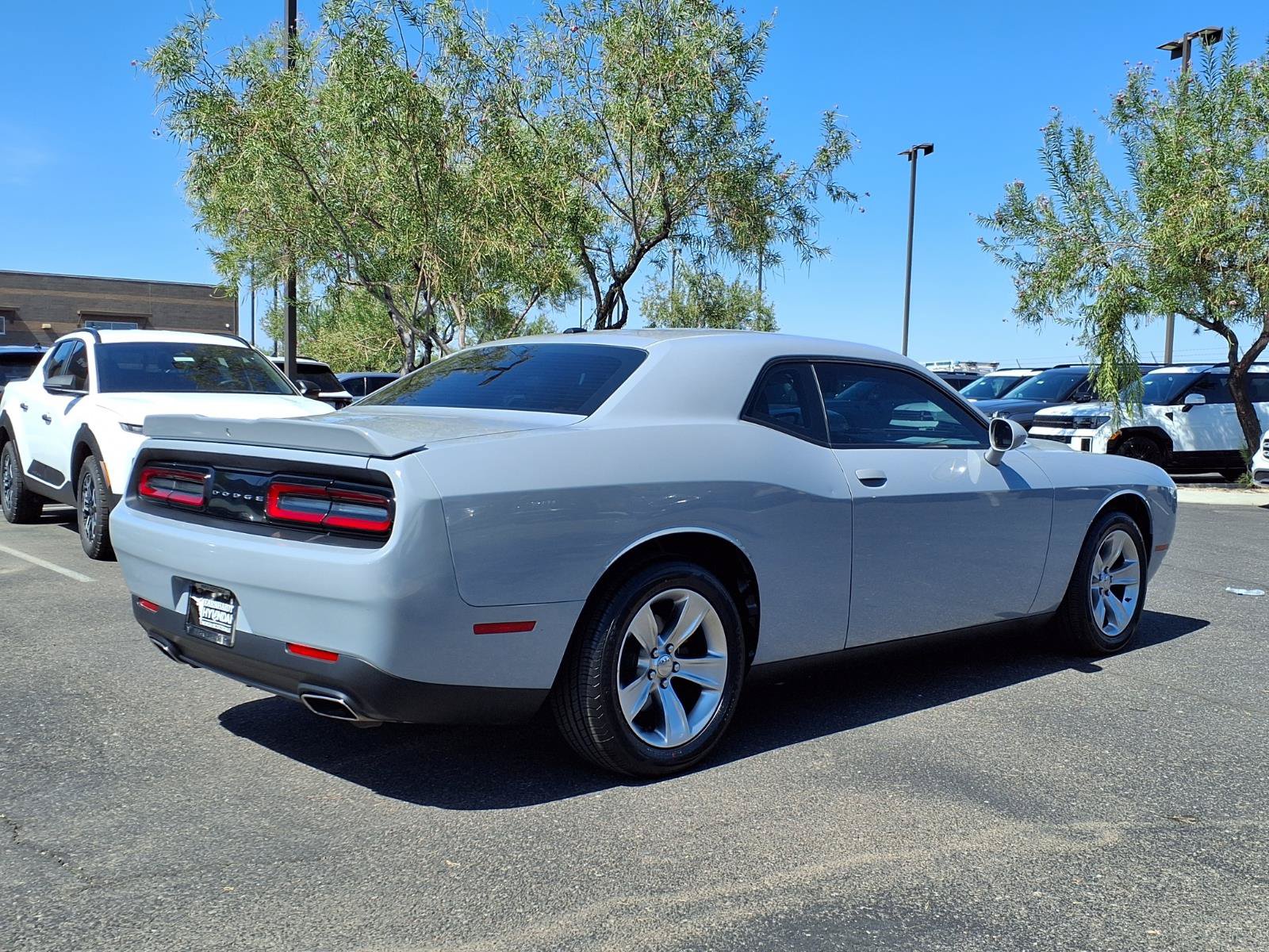 Used 2020 Dodge Challenger SXT RWD image 6