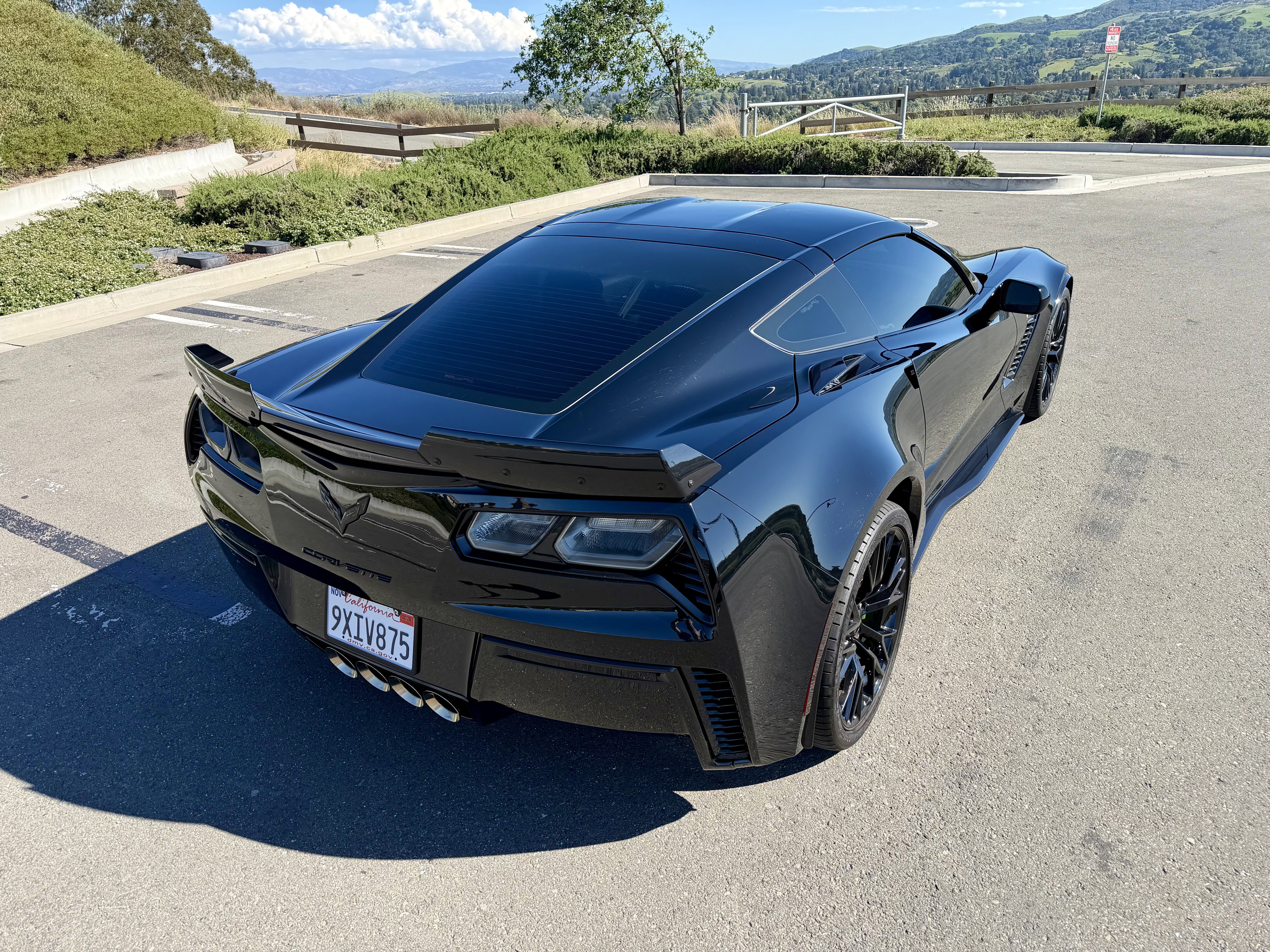 Used 2016 Chevrolet Corvette Z06 w/ 3LZ Preferred Equipment Group image 12