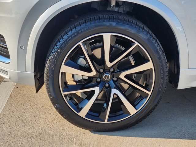 Used 2024 Volvo XC90 B6 Plus w/ Protection Package Premier AWD/4WD image 17