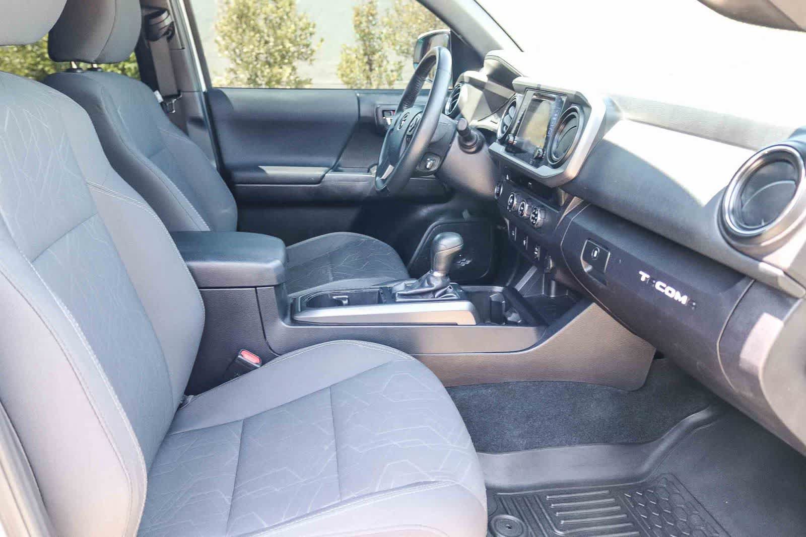 Used 2016 Toyota Tacoma TRD Off-Road w/ Towing Package RWD image 16
