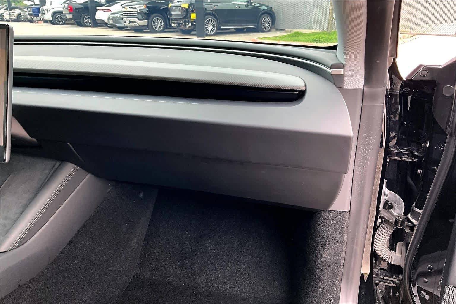 Used 2024 Tesla Model 3 Performance AWD/4WD image 18