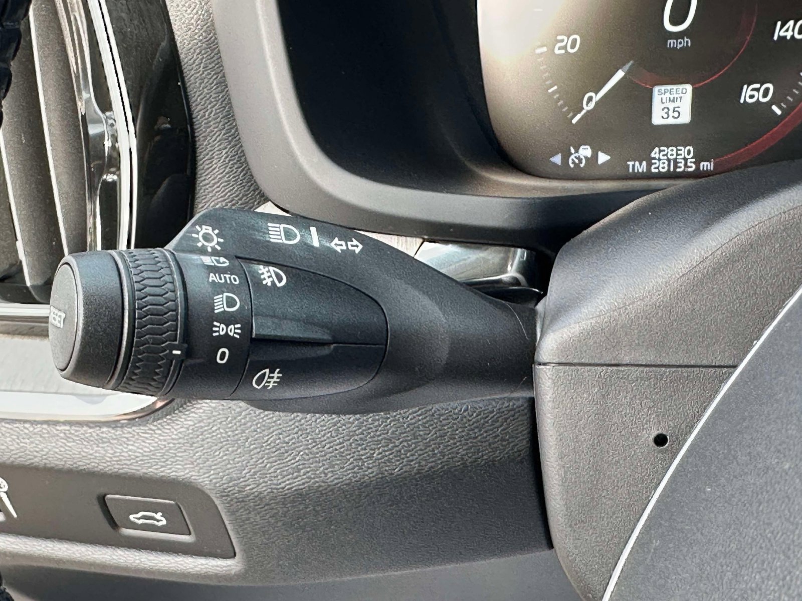 Used 2021 Volvo V60 T5 Cross Country w/ Advanced Package image 18