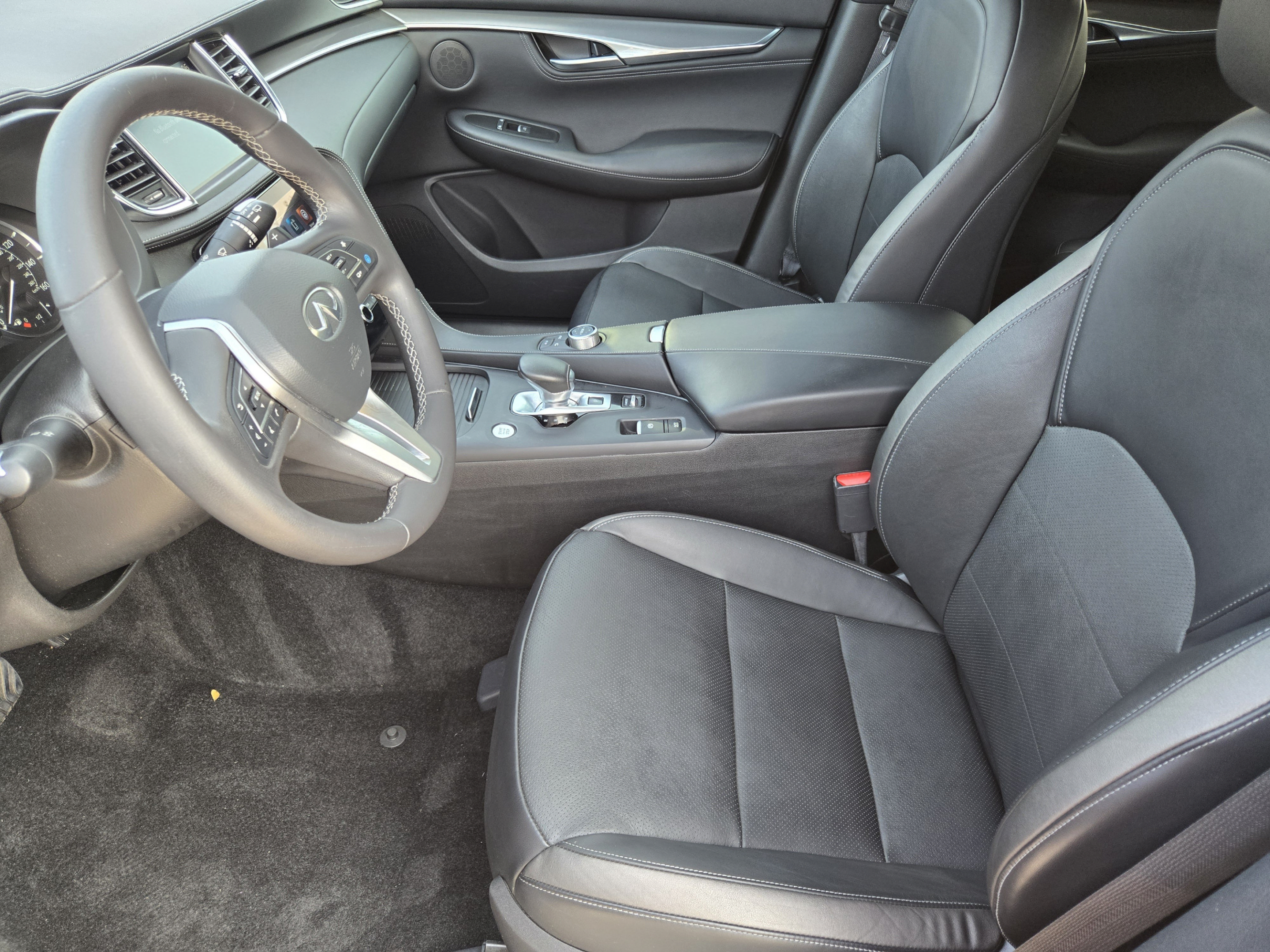 Used 2023 INFINITI QX55 Luxe w/ Cargo Package AWD/4WD image 9