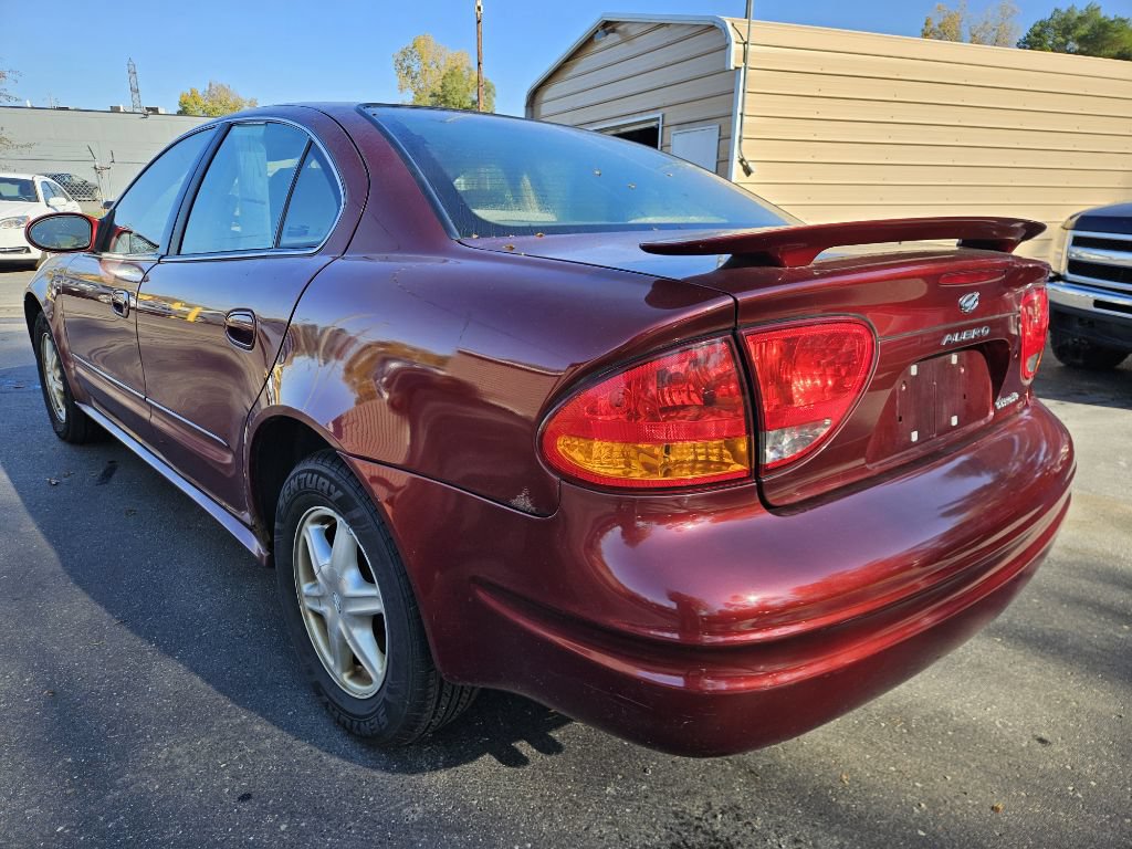 Used 2002 Oldsmobile Alero GL w/ Sun & Sound Pkg FWD image 8