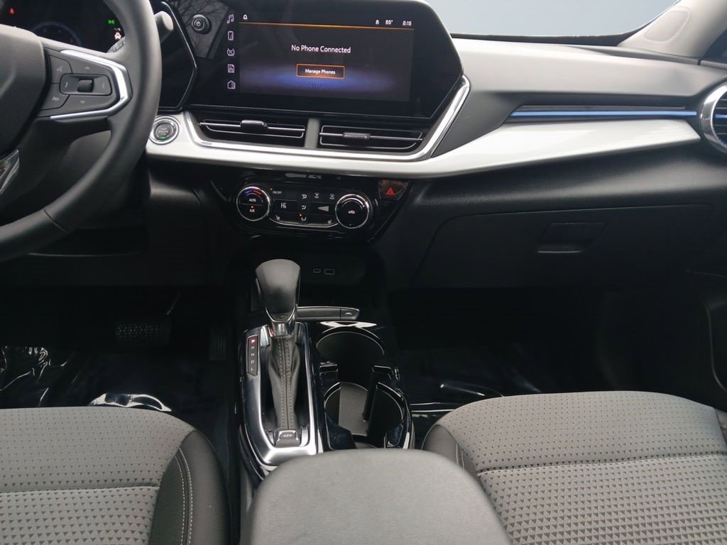 Certified 2025 Chevrolet Trax LT w/ Driver Confidence Package FWD image 9