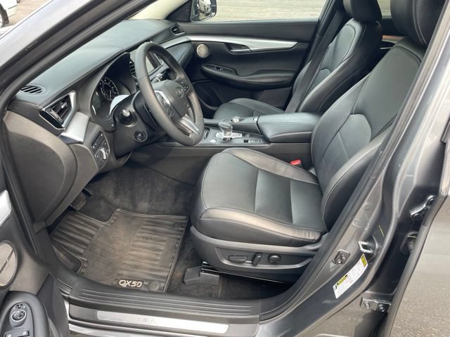 Used 2019 INFINITI QX50 Essential w/ Premium Heat Package AWD/4WD image 9