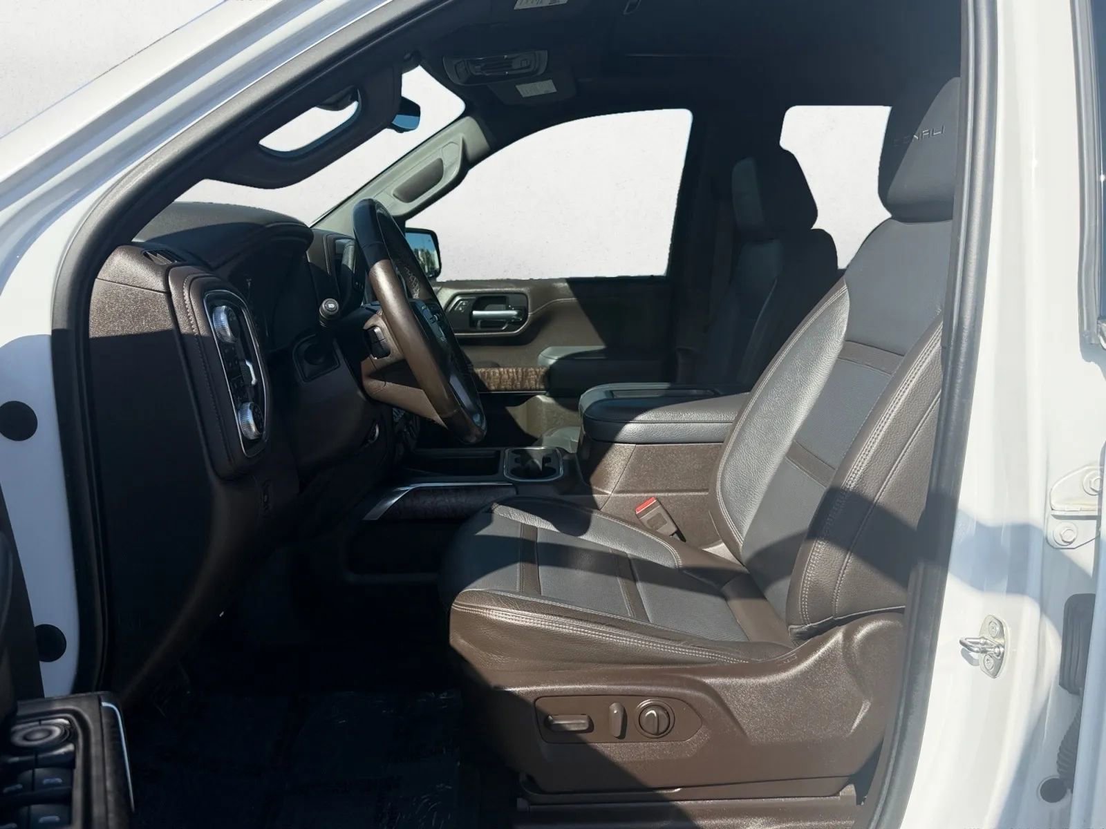 Used 2022 GMC Sierra 1500 Denali w/ Denali Reserve Package AWD/4WD image 11