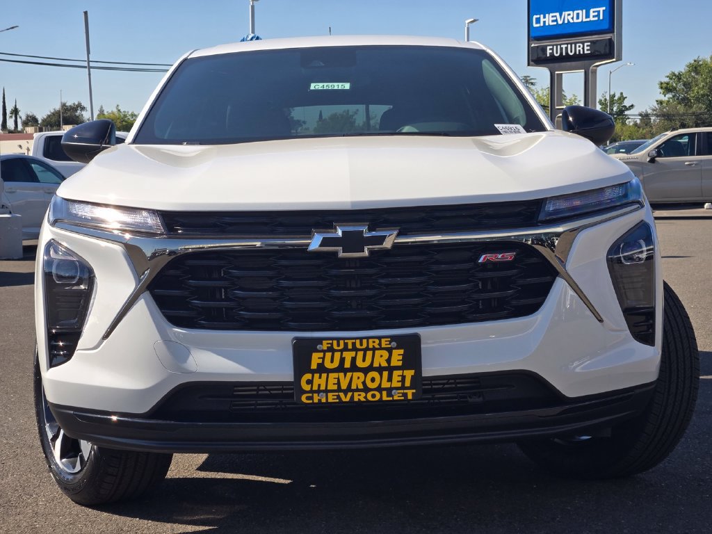 New 2026 Chevrolet Trax RS w/ Driver Confidence Package FWD image 2