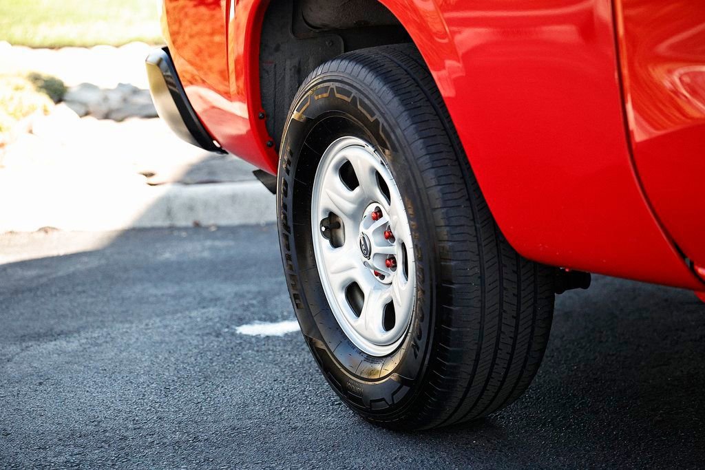 Used 2023 Nissan Frontier S w/ Technology Package image 6