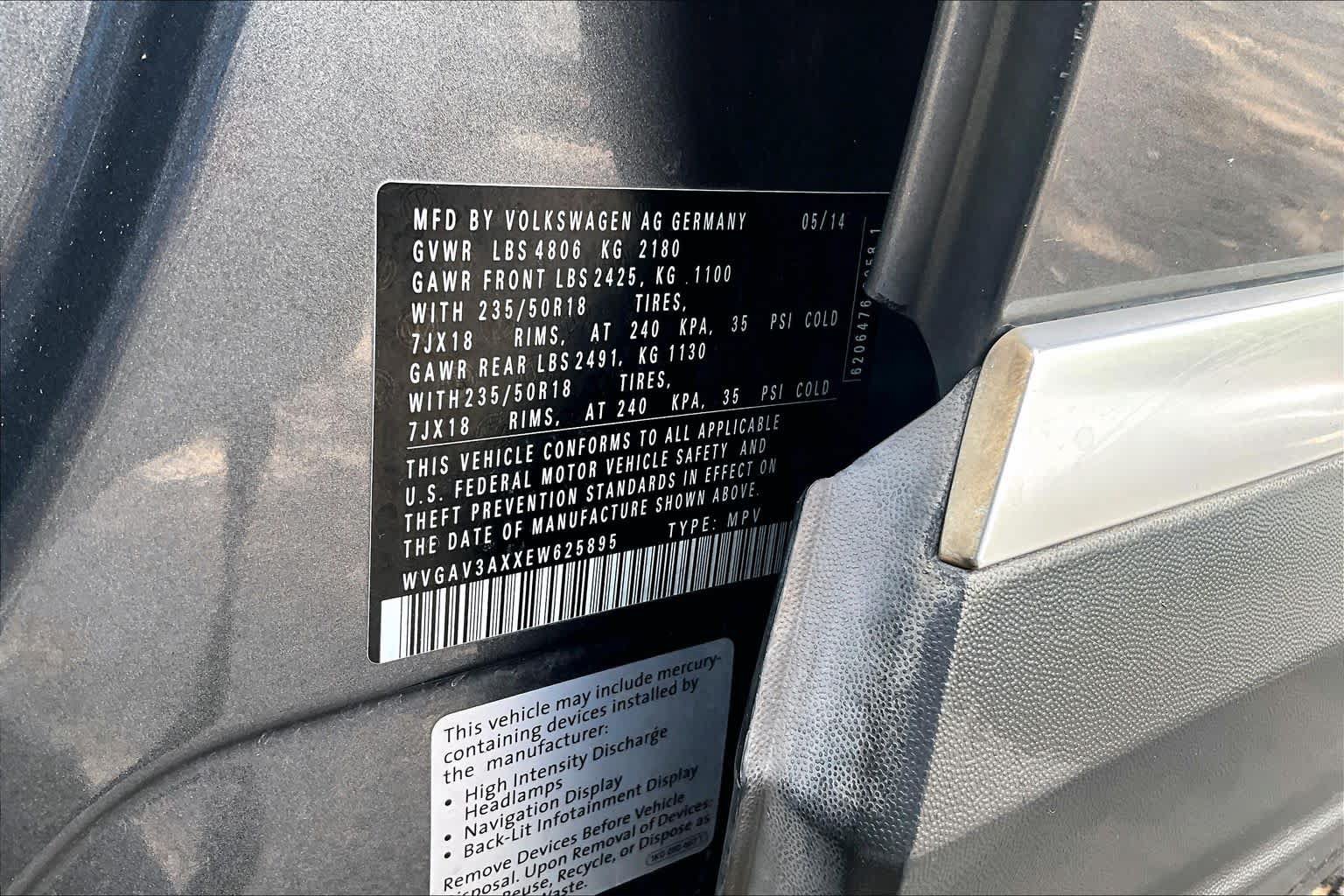Used 2014 Volkswagen Tiguan SEL FWD image 34