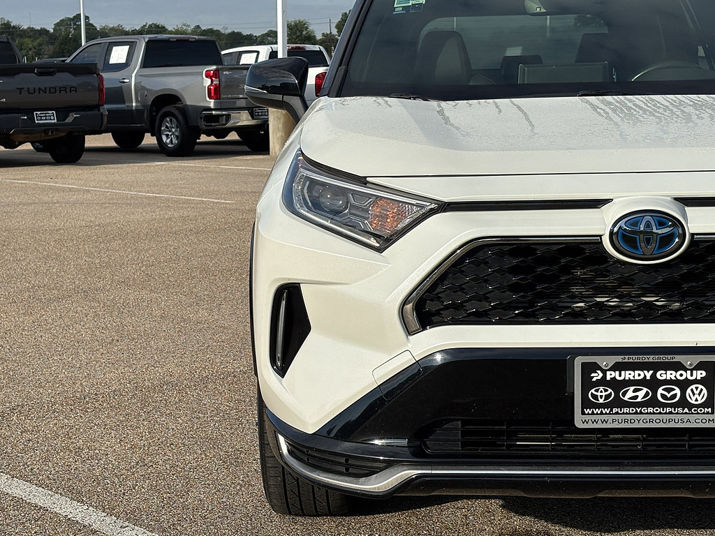 Certified 2021 Toyota RAV4 XSE w/ Weather Package AWD/4WD image 5