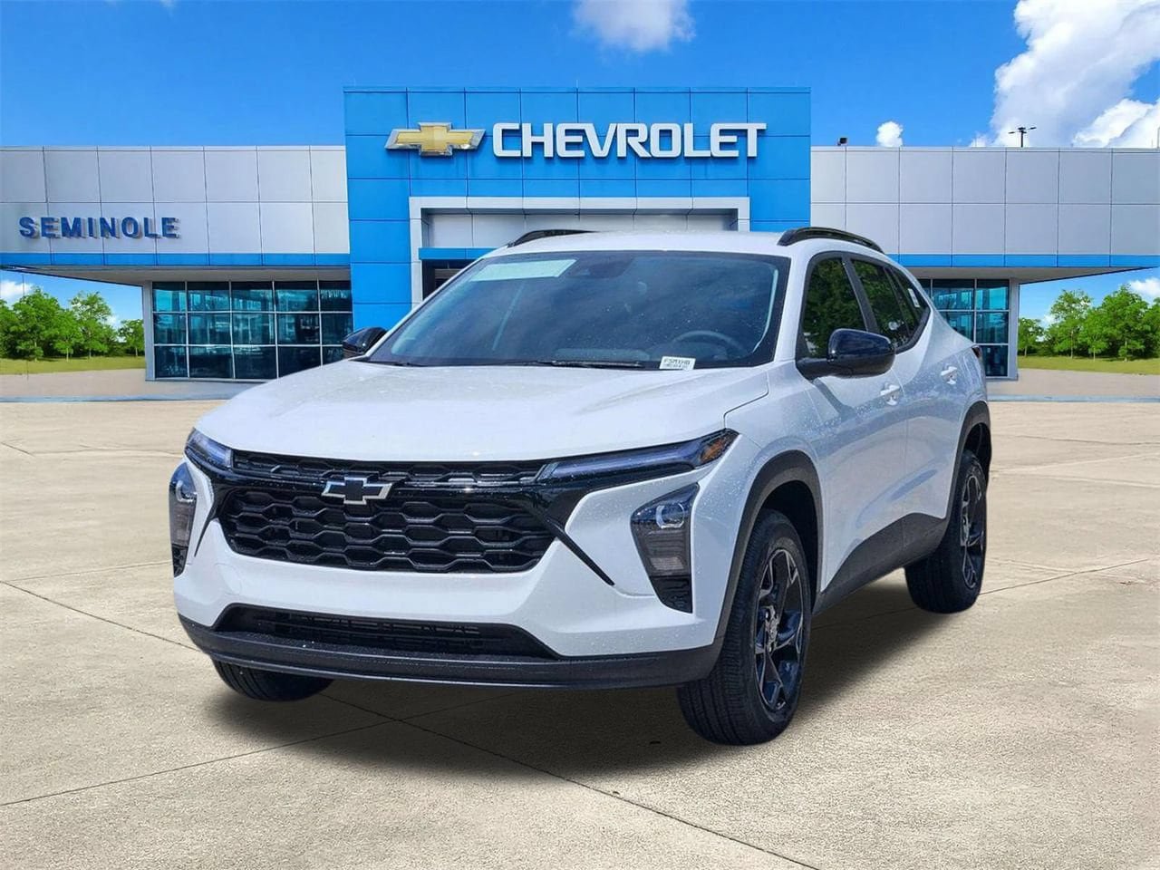 New 2026 Chevrolet Trax LT w/ Driver Confidence Package FWD image 2