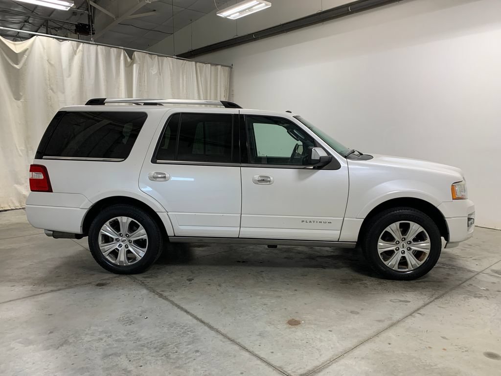 Used 2016 Ford Expedition Platinum AWD/4WD image 31