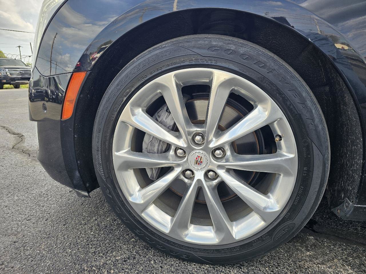 Used 2014 Cadillac XTS Luxury w/ Driver Awareness Package FWD image 9