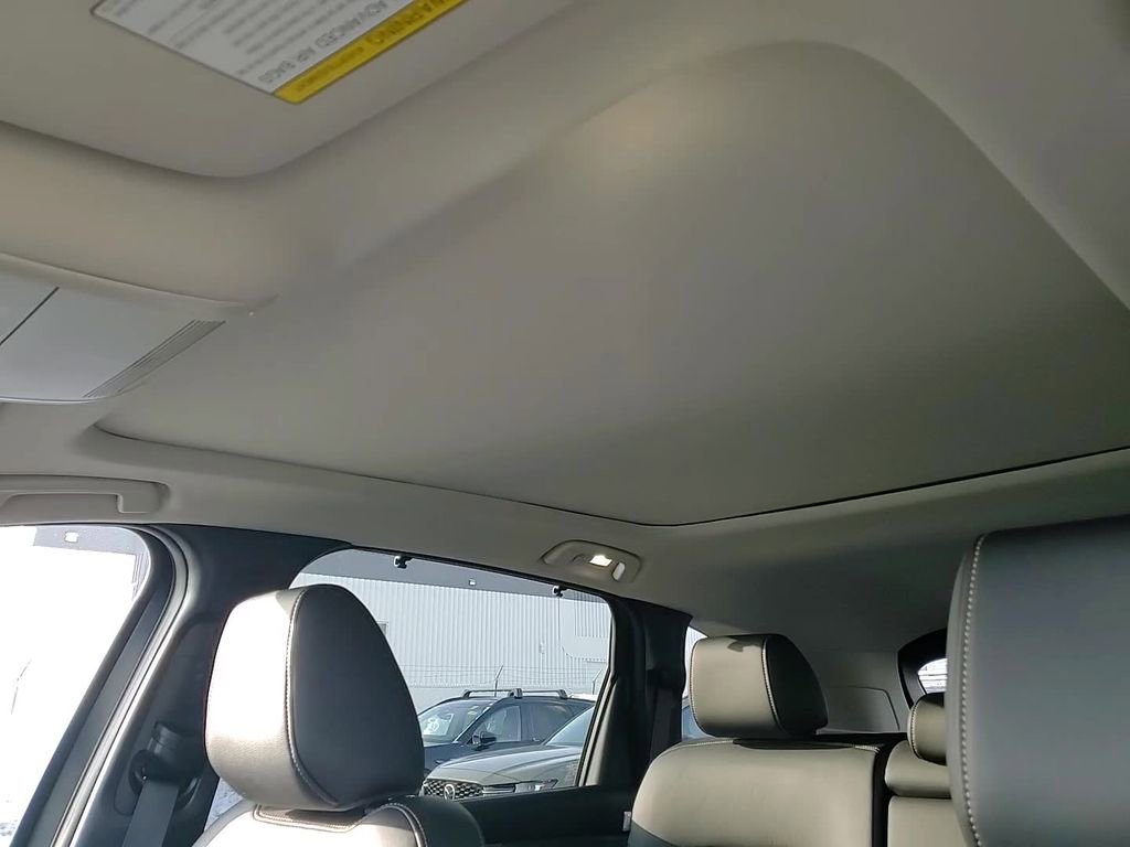 Certified 2025 MAZDA CX-70 Plug-In Hybrid w/ Premium Pkg image 21