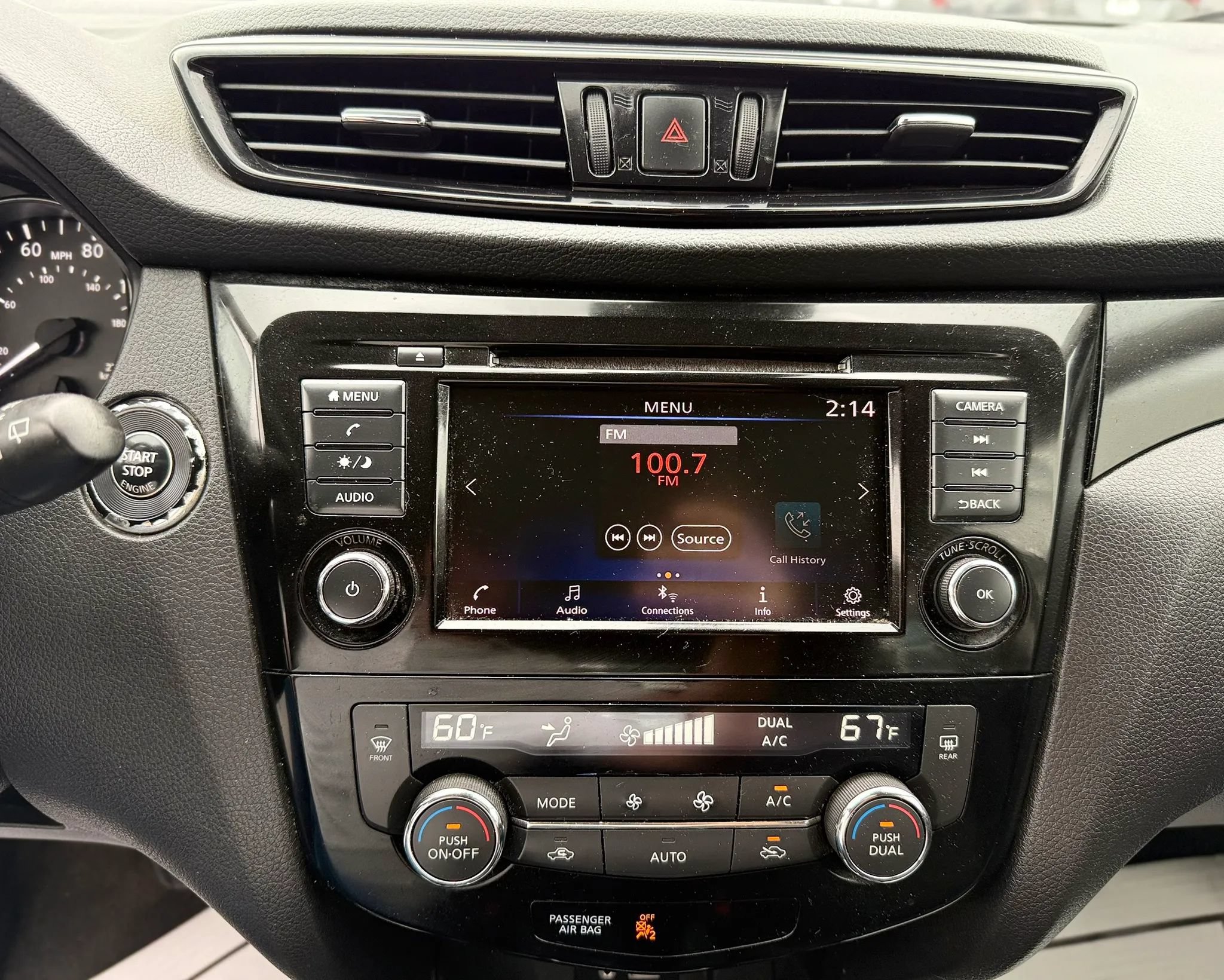 Used 2021 Nissan Rogue Sport SV AWD/4WD image 16