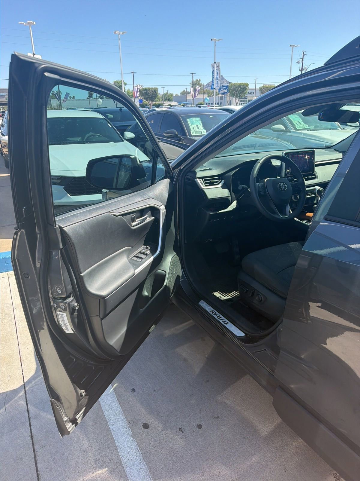 Used 2023 Toyota RAV4 XLE w/ Convenience Package AWD/4WD image 3