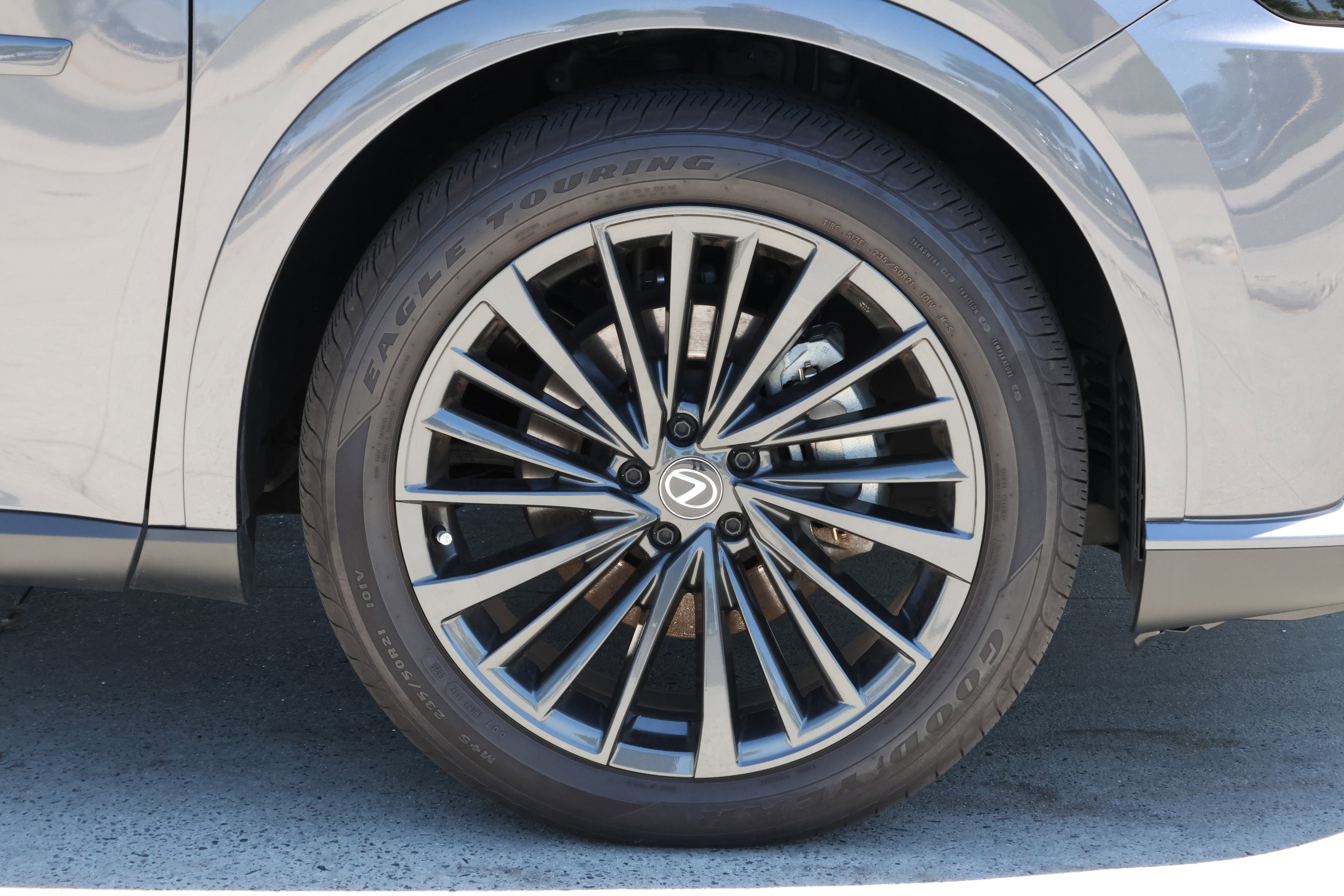 Certified 2025 Lexus RX 350 Premium FWD image 11