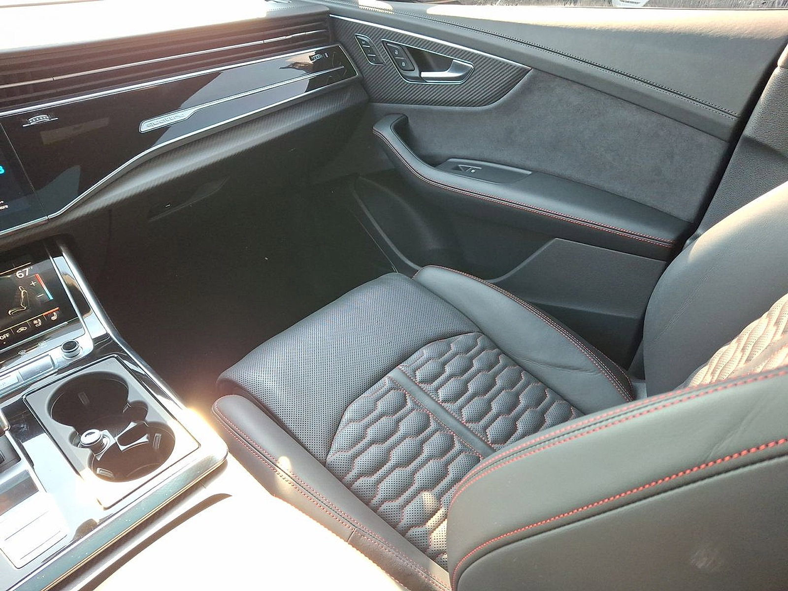 Used 2024 Audi RS Q8 AWD/4WD image 11