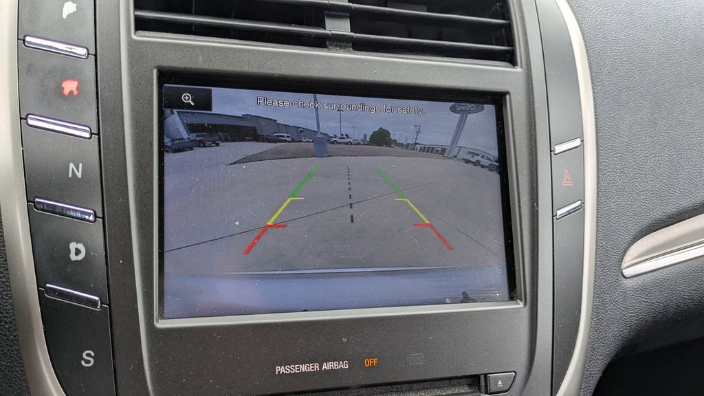 Used 2015 Lincoln MKC FWD image 17