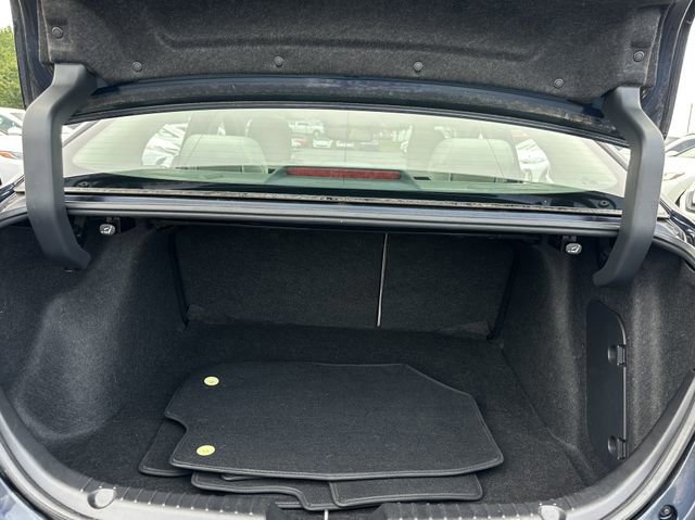 Used 2017 MAZDA MAZDA3 Grand Touring w/ Premium Equipment Package FWD image 31