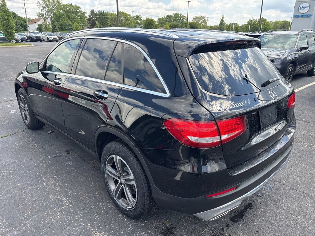 Used 2016 Mercedes-Benz GLC 300 4MATIC image 5