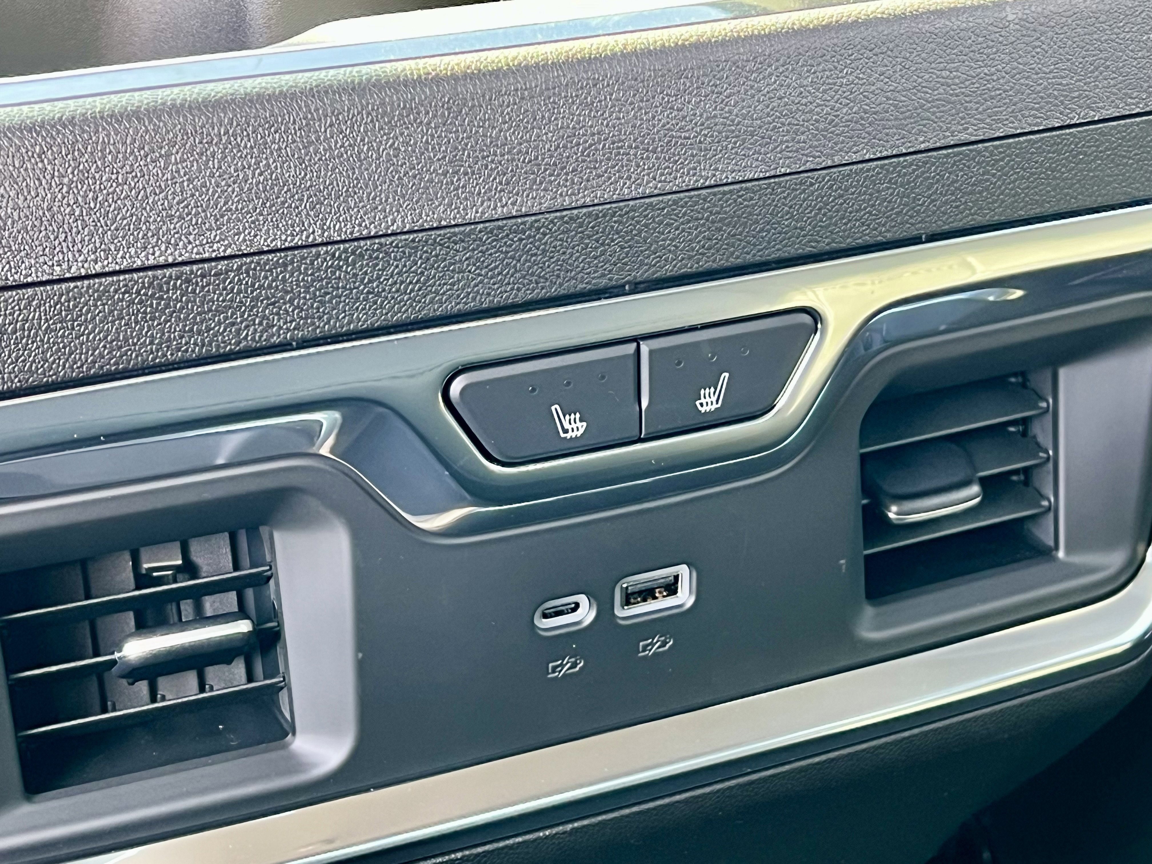 New 2026 GMC Sierra 2500 Denali w/ Denali Reserve Package image 28