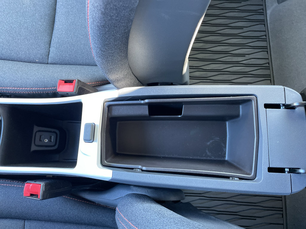 Used 2020 Chevrolet Bolt LT image 32