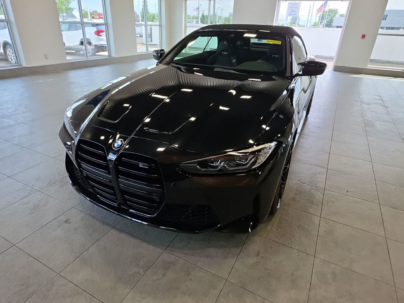 Used 2022 BMW M4 xDrive Competition w/ Parking Assistance Package AWD/4WD image 2