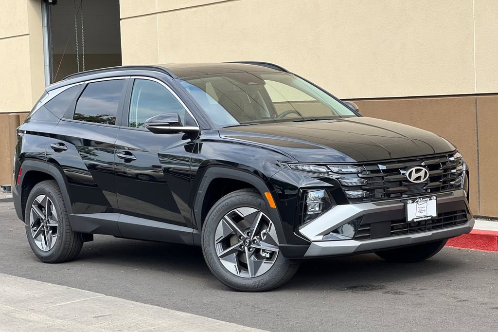 New 2025 Hyundai Tucson SEL image 2