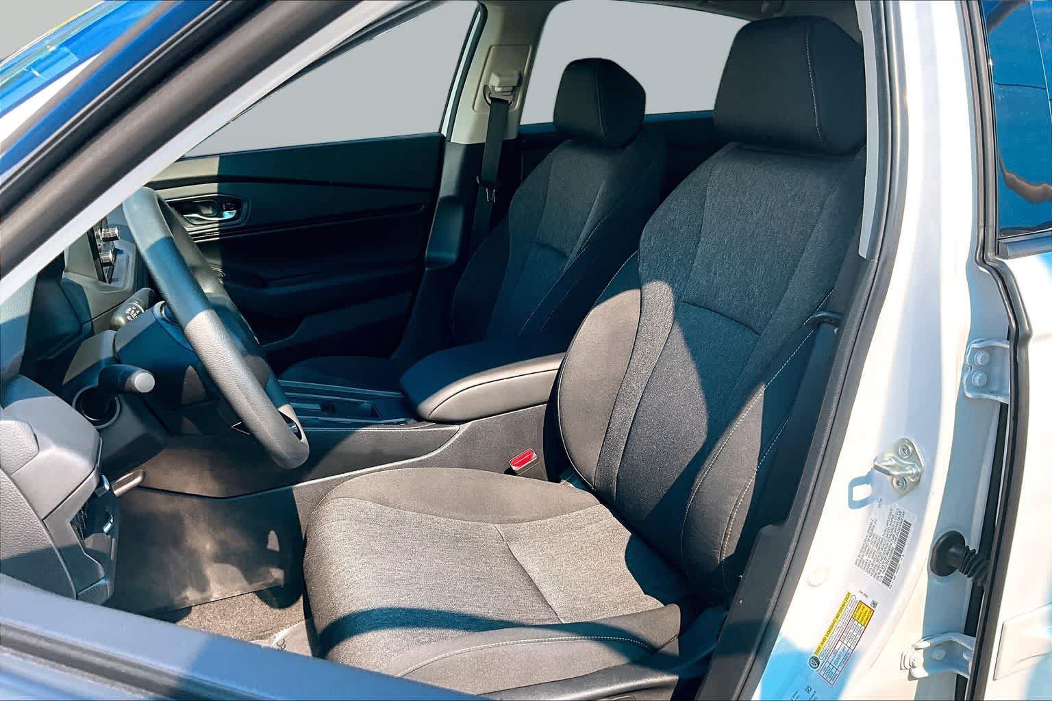 Used 2025 Honda Accord SE image 8