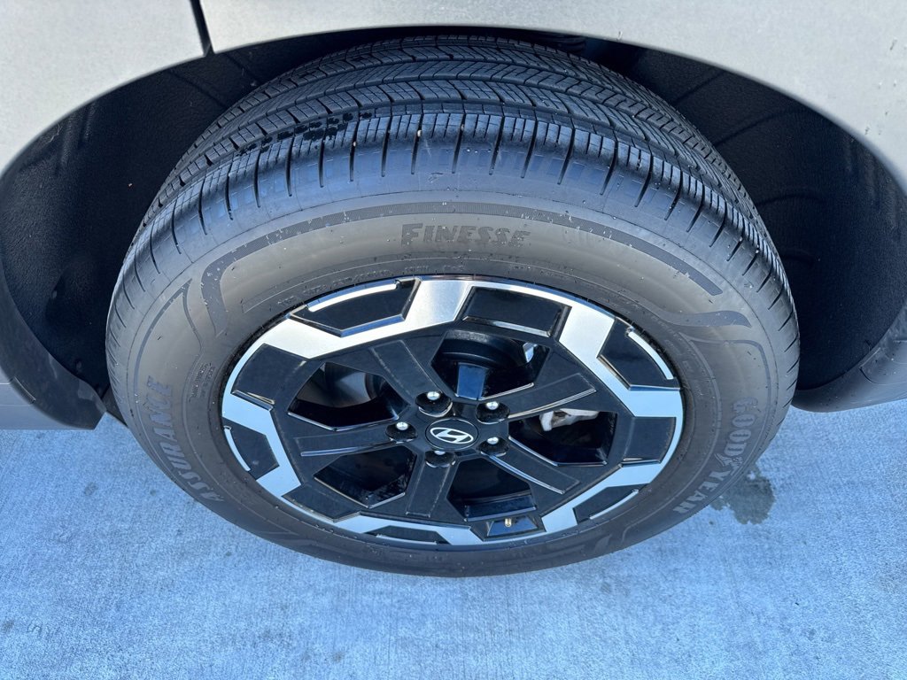 Used 2025 Hyundai Santa Fe SEL image 19