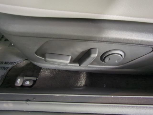 New 2026 Hyundai Elantra Limited image 31