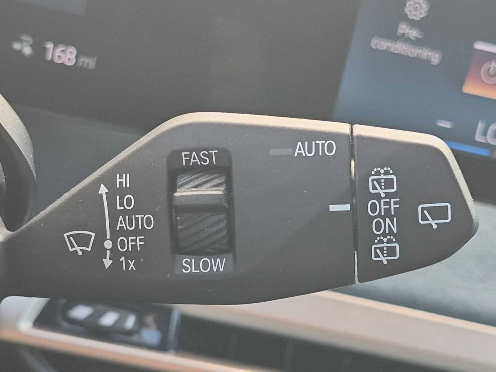 Used 2024 BMW iX xDrive50 w/ Premium Package AWD/4WD image 24