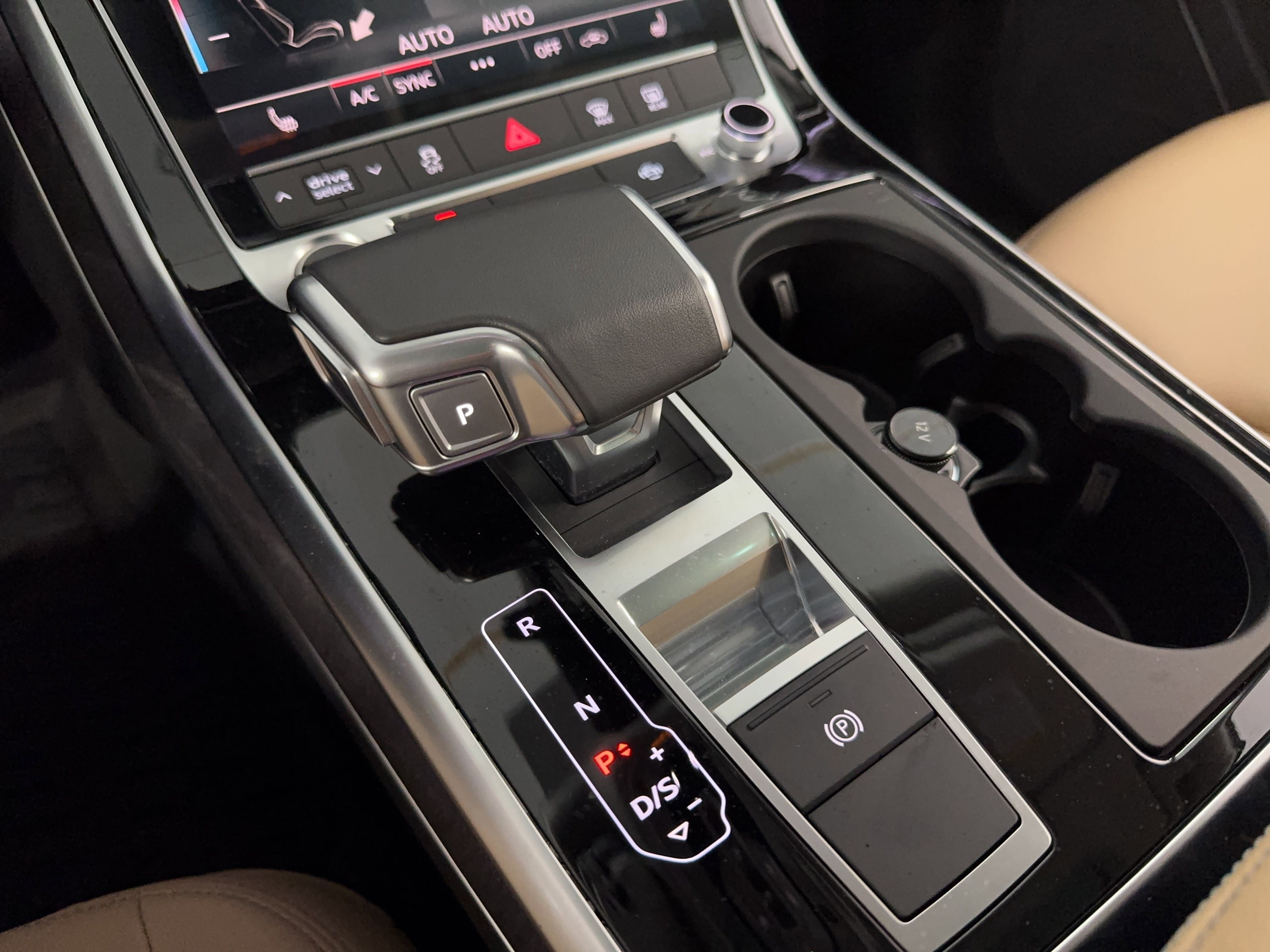 Used 2025 Audi Q7 3.0T Premium w/ Convenience Package image 25