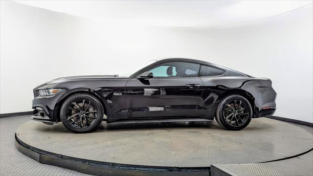 Used 2017 Ford Mustang GT image 3