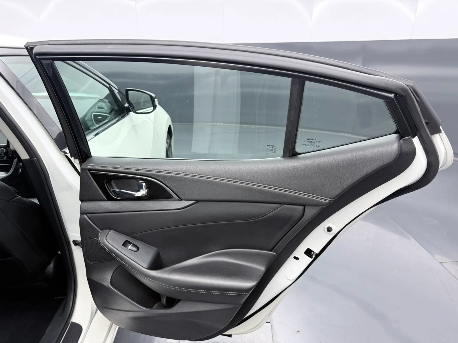 Used 2017 Nissan Maxima 3.5 SV FWD image 10