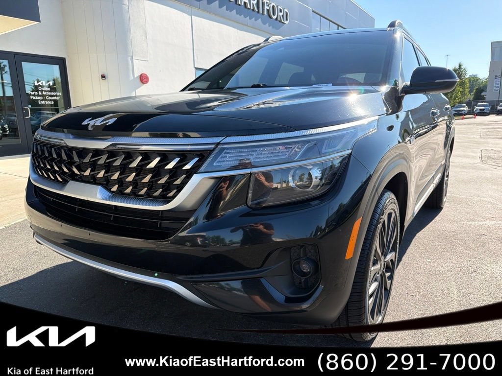 Certified 2022 Kia Seltos Nightfall Edition AWD/4WD image 3