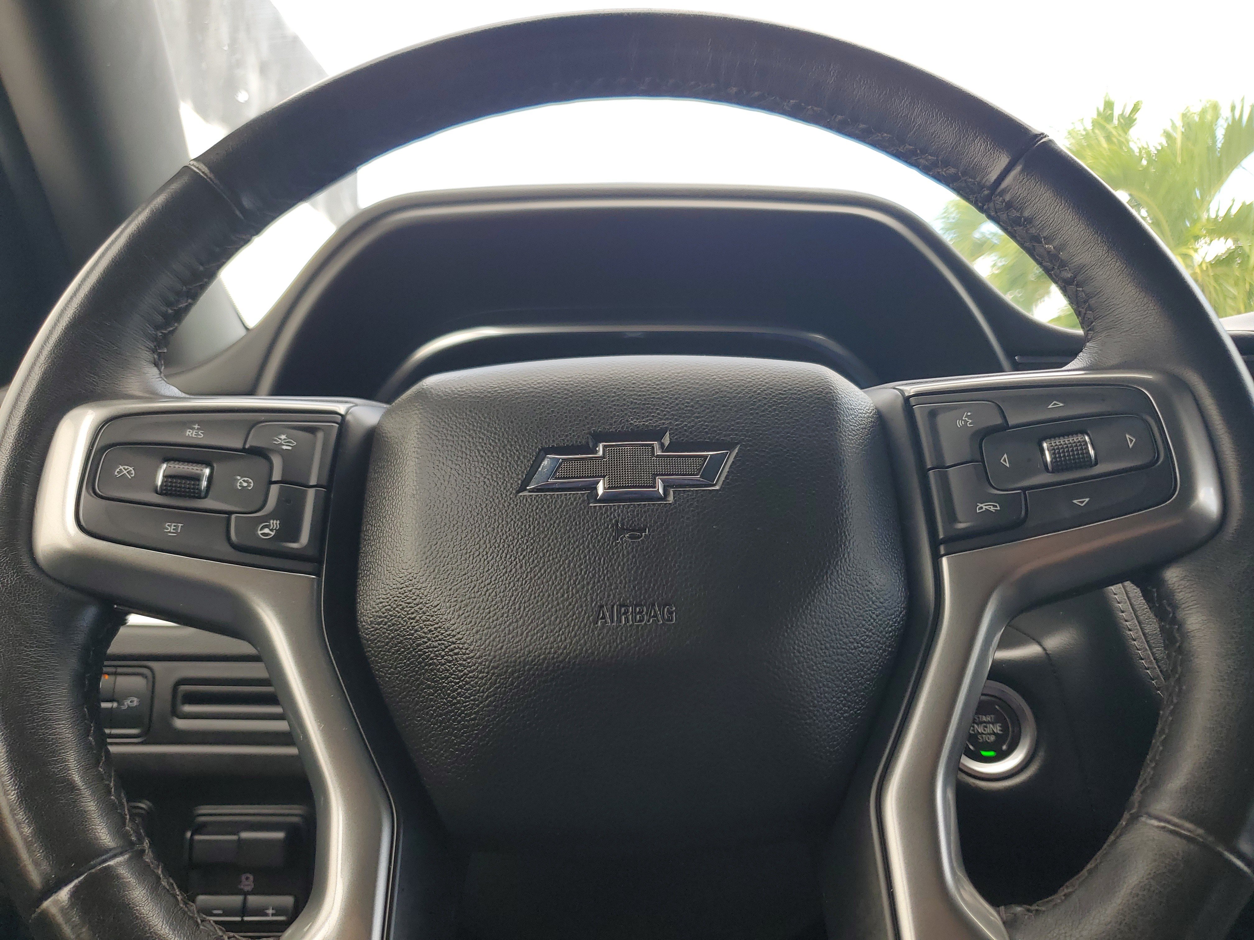 Used 2022 Chevrolet Suburban Z71 w/ Z71 Off-Road Package AWD/4WD image 24